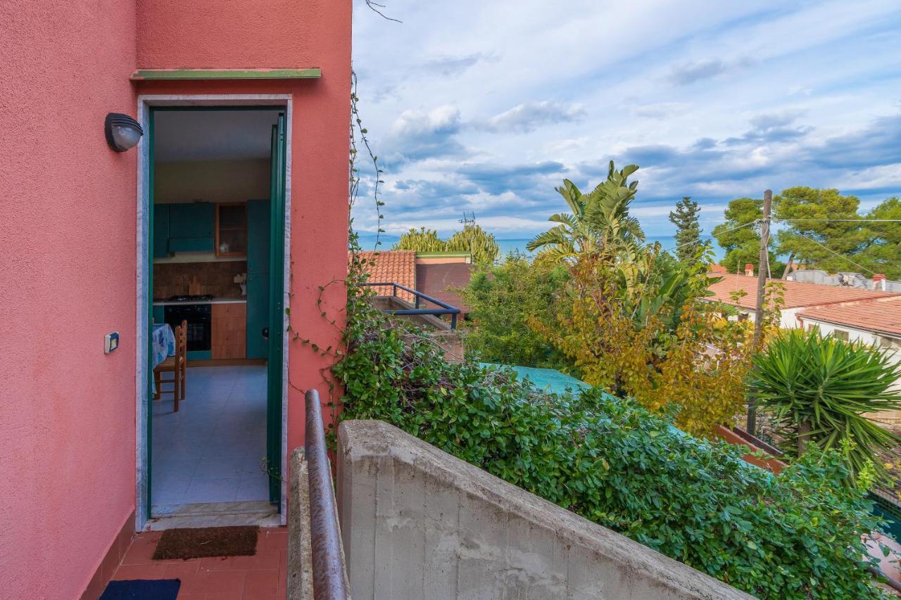 Les Calanques Audeandeb Apartment Аугуста Екстериор снимка
